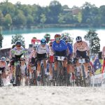 Foto de Alex Whitehead/SWpix.com - 07/10/2023 - Ciclismo - Campeonato Mundial de grava UCI 2023 - Elite Women - Provincia di Treviso, Veneto, Italia - Silvia Persico de Italia, Lorena Wiebes de los países Bajos, Demi Vollering de los países Bajos , Jade Treffeisen de Alemania, Tiffany Cromwell de Australia