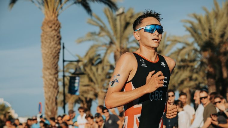 Alex Yee corre palmeras Torremolinos Gran Final WTCS 2024 crédito de la foto Triatlón Mundial