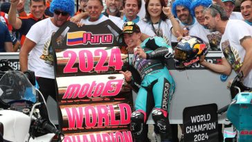 'Hoy ha sido el día perfecto' - Alonso se corona Campeón del Mundo de Moto3 en Japón | Noticias BikeSport