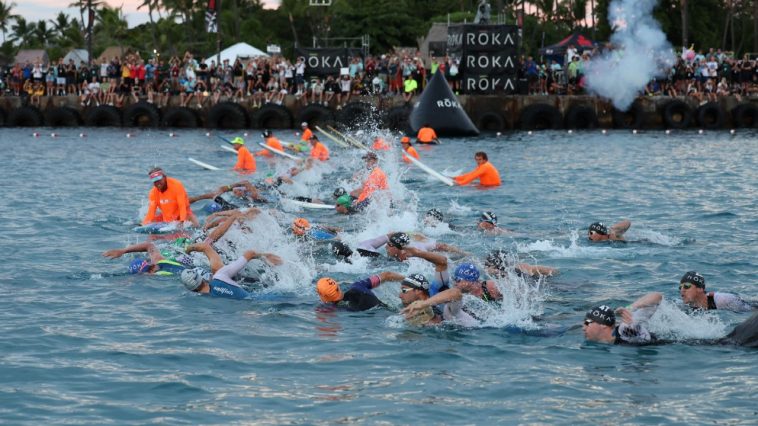 Salida de natación Campeonato Mundial IRONMAN Kona 2024 crédito de la foto Tony Svensson IRONMAN