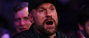 Tyson Fury fotografiado en el M&S Bank Arena de Liverpool durante el evento de boxeo del sábado por la noche