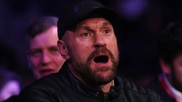 Tyson Fury fotografiado en el M&S Bank Arena de Liverpool durante el evento de boxeo del sábado por la noche