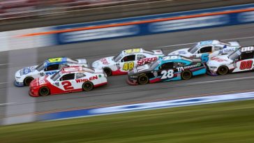 Jeb Burton y Sheldon Creed - Talladega Superspeedway - NASCAR Xfinity Series