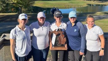 El equipo de golf femenino de Petoskey capturó un título regional en Midland esta semana, el primero desde la temporada 2020, al tiempo que logró una de las mejores rondas regionales en toda la División 2. Los miembros del equipo incluyen (desde la izquierda) Piper Leidell, Sara Hasse, Riley Barr, Anna Hasse y Emma Berg.