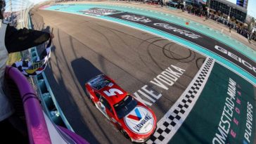 Kyle Larson gana el Homestead-Miami Speedway - NASCAR Cup Series