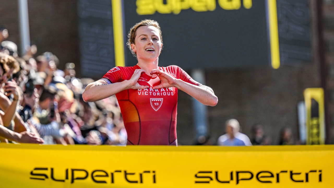 Georgia Taylor Brown gana el supertri Toulouse 2024