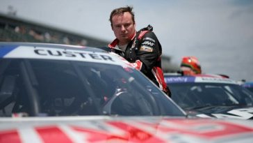 Chandler Smith golpea a Cole Custer en Martinsville Speedway (Video)