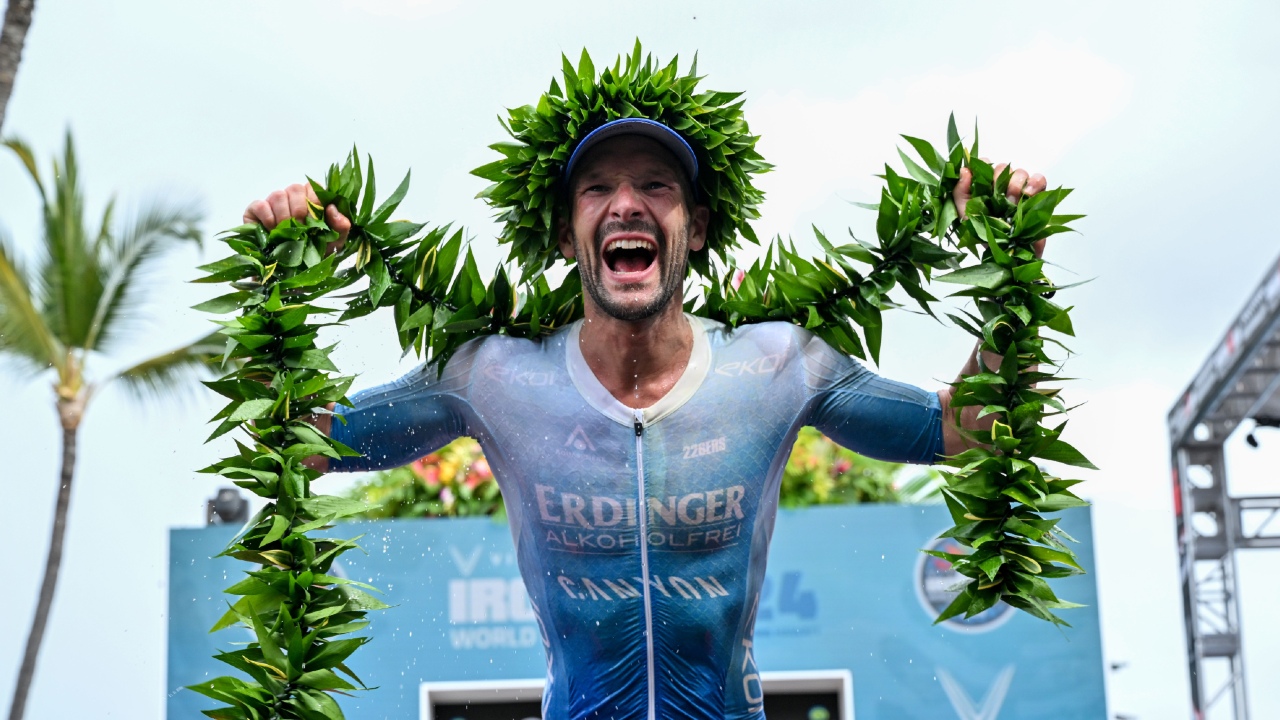 Guirnalda del Campeonato Mundial IRONMAN 2024 de Patrick Lange Crédito de la foto: Donald Miralle / Getty Images para IRONMAN