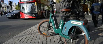 Esquema de bicicletas eléctricas compartidas en Londres investigado por afirmaciones "gratuitas"