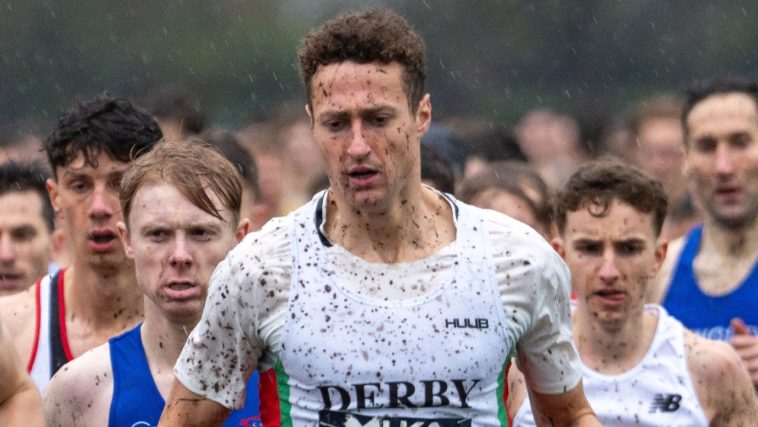 Hugo Milner lidera el Liverpool Cross Challenge 2024, derechos de autor de la foto Paul Bannister