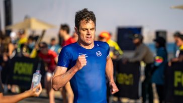 Jonny Brownlee supertri Neom 2024 carrera crédito de foto supertri