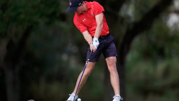 Bryson Hughes, estudiante de último año de Creekside High, jugando en el torneo Dsirict 2-3A el 29 de octubre en Slammer & Squire, está en segundo lugar en el torneo estatal 3A en el campo Mission Inn Resort El Campeon.