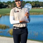 Amy Yang en el green 18 después de ganar el CME Group Tour Championship en el Tiburon Golf Club en Naples, Florida, el domingo 19 de noviembre de 2023. (Foto/Chris Tilley)