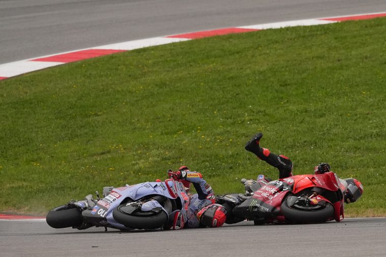 Pecco Bagnaia y Marc Márquez se accidentan durante el Gran Premio de Portugal