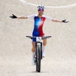 Pauline Ferrand-Prévot gana los Juegos Olímpicos de MTB XC de París