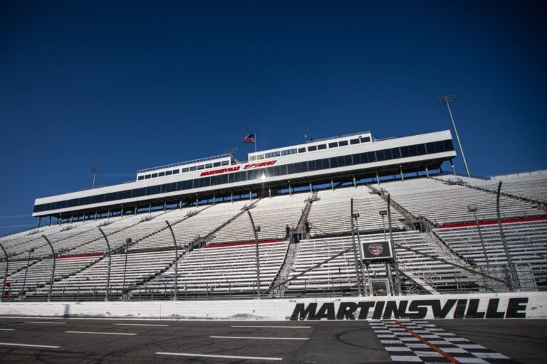 Resultados de Martinsville: 1 de noviembre de 2024 (Serie de camionetas de NASCAR)