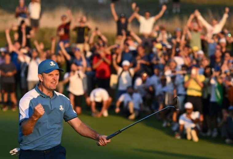 Justin Rose celebra embocar un putt durante la Ryder Cup 2023 en Roma (Paul ELLIS)