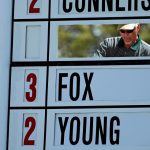 Un trabajador cambia las puntuaciones en el marcador principal durante la segunda ronda del Torneo Masters 2024 en el Augusta National Golf Club. (Foto: Michael Madrid-USA TODAY Network)