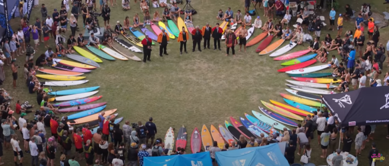 BAHÍA DE WAIMEA XXL CON CEREMONIA DE JOHN JOHN FLORENCIA / EDDIE AIKAU