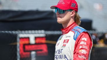 Christian Rose firma para correr a tiempo completo en NASCAR