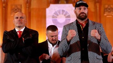 Oleksandr Usyk (izquierda) y Tyson Fury (derecha) volverán a pelear en una revancha el 21 de diciembre.