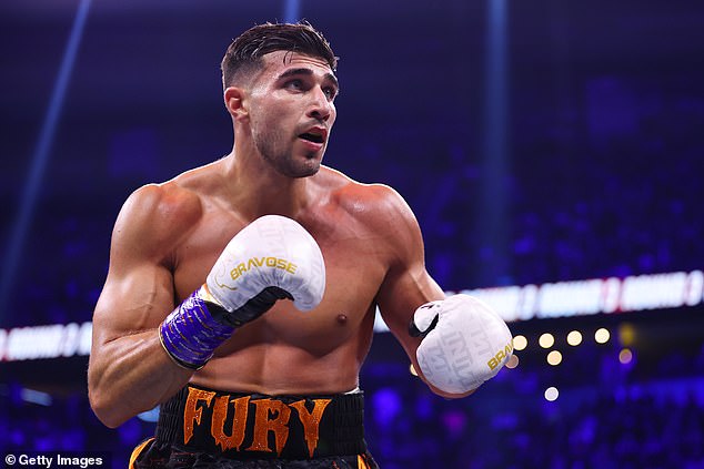 Tommy Fury está en conversaciones con Misfits para encontrar un nuevo oponente tras retirarse de una pelea con Darren Till