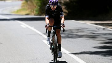 URAIDLA AUSTRALIA 16 DE ENERO Rylee Mcmullen de Nueva Zelanda y el equipo nacional de Nueva Zelanda compite durante el 7mo Santos Women Tour Down Under 2023 Etapa 2, una etapa de 90 km desde el estacionamiento del Museo Nacional del Motor Birdwood hasta Greenhill Road Uraidla TourDownUnder UCIWWT el 16 de enero de 2023 en Uraidla Australia Foto por Tim de WaeleImágenes falsas