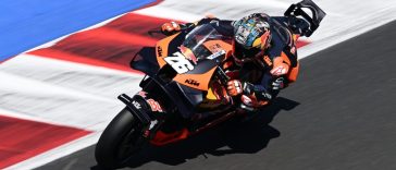 Pese a las especulaciones sobre su futuro, KTM seguirá realizando pruebas | Noticias BikeSport