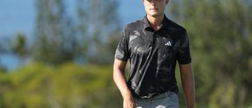 Ludvig Aberg de Suecia camina en el hoyo 13 durante la segunda ronda de The Sentry 2025 en Plantation Course en Kapalua Golf Club el 3 de enero de 2025 en Kapalua, Hawaii.