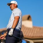 Rico Hoey observa su tiro desde el tee del hoyo 17 durante la segunda ronda del American Express en el Nicklaus Tournament Course en PGA West en La Quinta, California, el viernes 17 de enero de 2025.