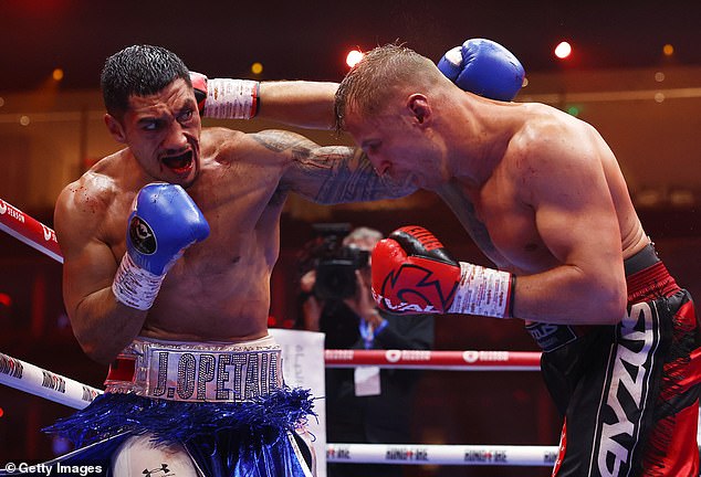 El rey australiano del peso crucero, Jai Opetaia (en la foto a la izquierda peleando contra Mairis Briedis) se enfrenta a David Nyika en Gold Coast el miércoles por la noche.