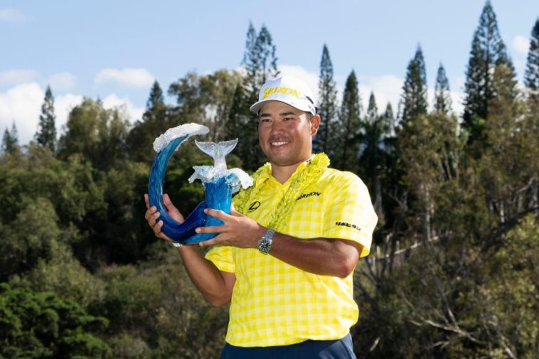 Hideki Matsuyama celebra tras ganar The Sentry 2025 en Plantation Course en Kapalua.