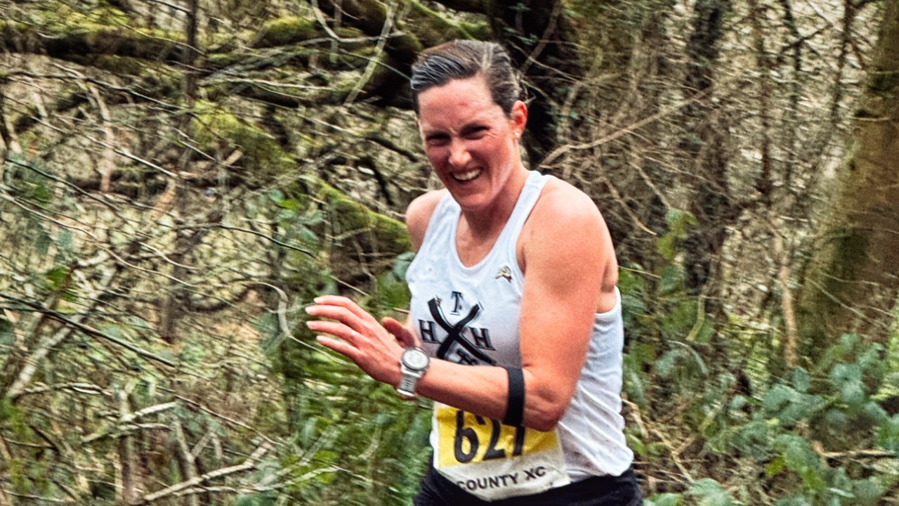 Kat Matthews Leicestershire XC Champs 2025 crédito de la foto Duncan Shea Simonds