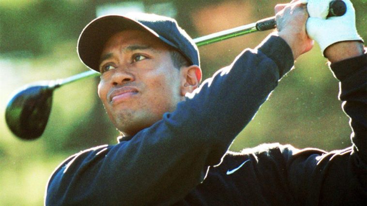 La eléctrica temporada 2000 de Woods comenzó en Kapalua