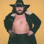 La leyenda de la WWE, Black Bart, se mudó a un hospicio en medio de su batalla contra el cáncer.