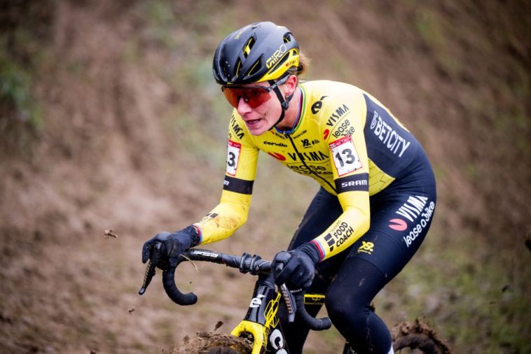 'La vela se apagó': Marianne Vos se pierde el podio en el Campeonato Holandés de Ciclocross