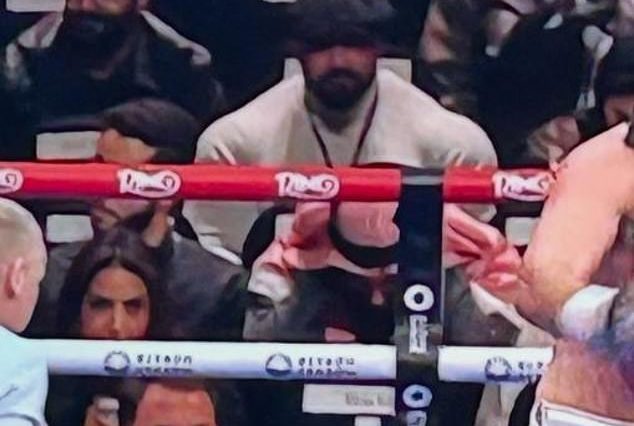 Un hombre misterioso se ha vuelto viral durante la cobertura de Tyson Fury vs Oleksandr Usyk