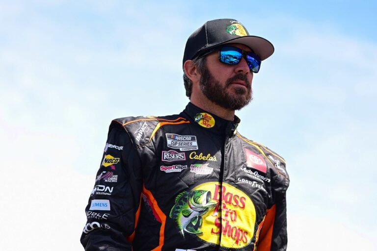 Martin Truex Jr sale del retiro para correr las 500 Millas de Daytona