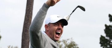 Rory McIlroy celebrando