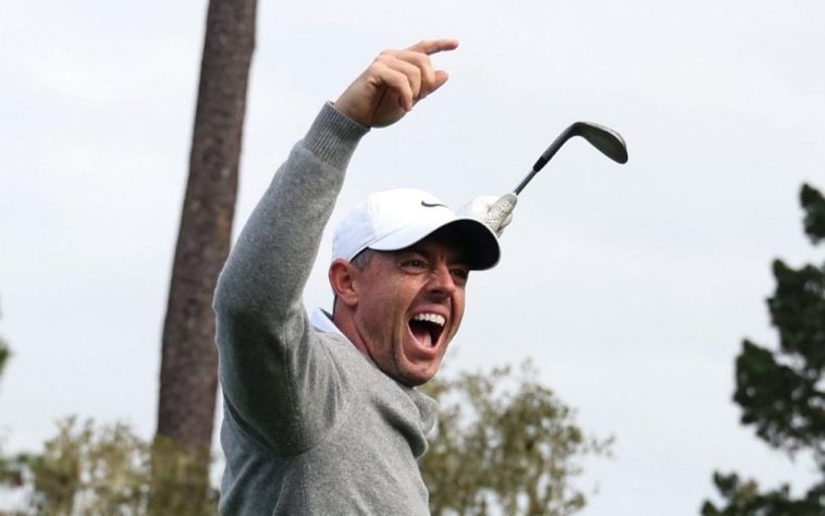 Rory McIlroy celebrando