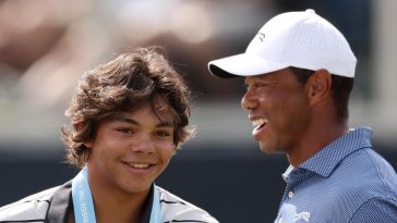 Charlie y Tiger Woods