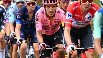 Richard Carapaz apunta al Giro de Italia y al Tour de Francia en 2025