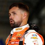 Ricky Stenhouse Jr choca a Logan Seavey tras la meta (Vídeo)