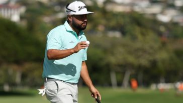 El estadounidense JJ Spaun disparó un par 65, cinco bajo par, para tomar una ventaja de un golpe después de la tercera ronda del PGA Sony Open en Hawaii (Maddie Meyer)