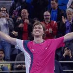 Andrey Rublev Tops Jack Draper, Levanta Trofeo