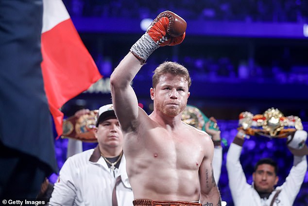 El boxeador mexicano Canelo Álvarez ha acordado un acuerdo de cuatro peleas con la temporada de Riad de Arabia Saudita