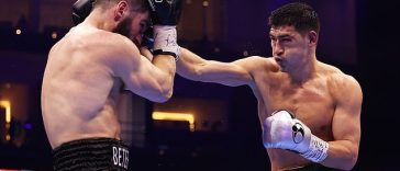 Dmitry Bivol derrotó a Artur Beterbiev por decisión mayoritaria de convertirse en campeón indiscutible de peso ligero