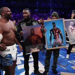 Derek Chisora ​​invitó a los raperos Skepta, Lethal Bizzle y Tinie Tempah en el ring