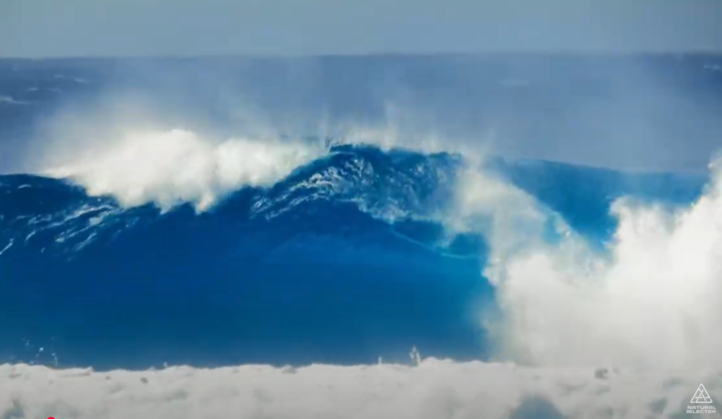 Selección de selección natural: sesiones del día 1 - olas pesadas, barriles de ensueño | Micronesia 2025