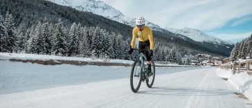 Ultra-ciclista para montar 55,000m de elevación a través del Himalaya para crear conciencia sobre el cambio climático